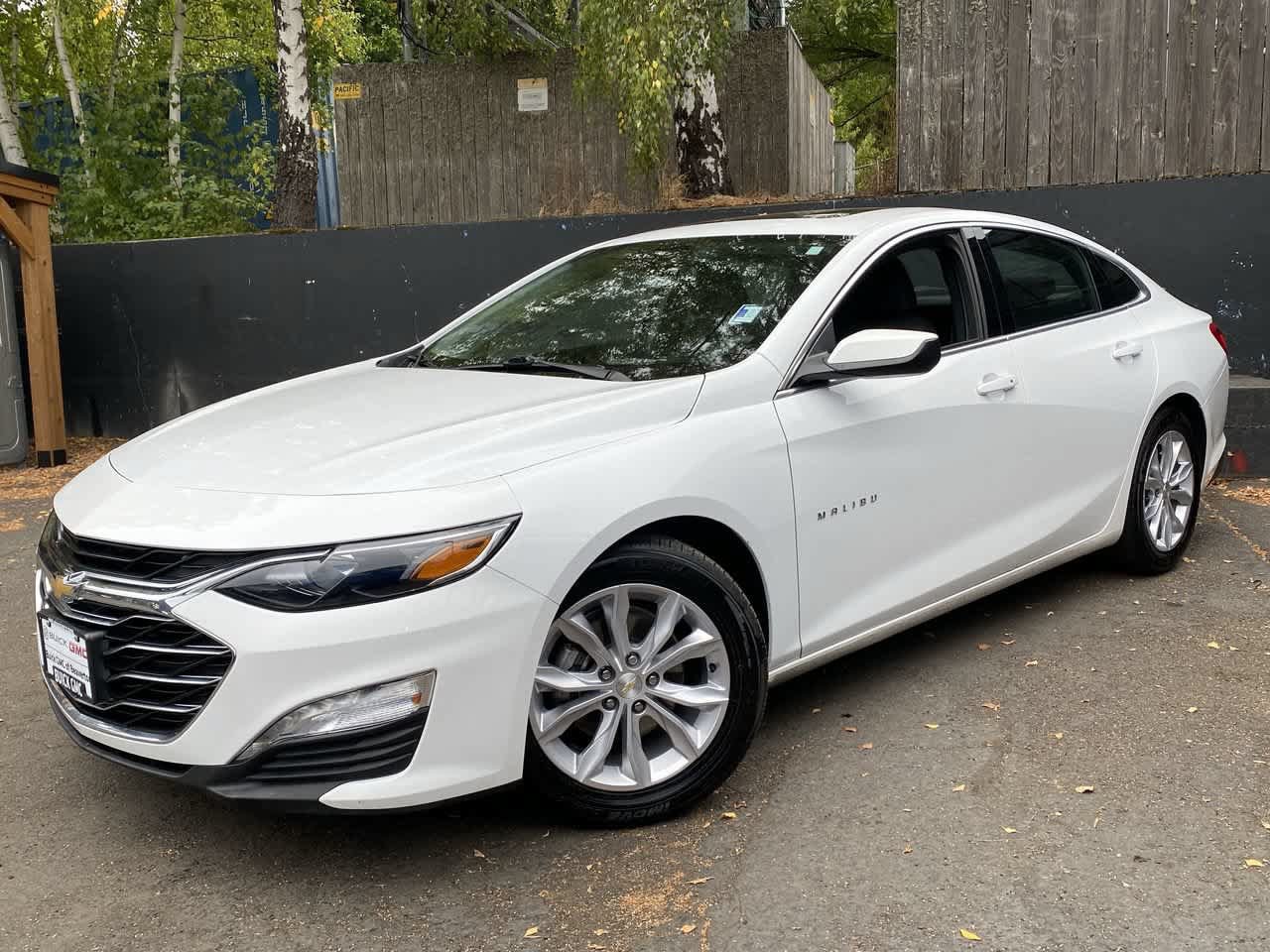 Used 2023 Chevrolet Malibu LT FWD image 1