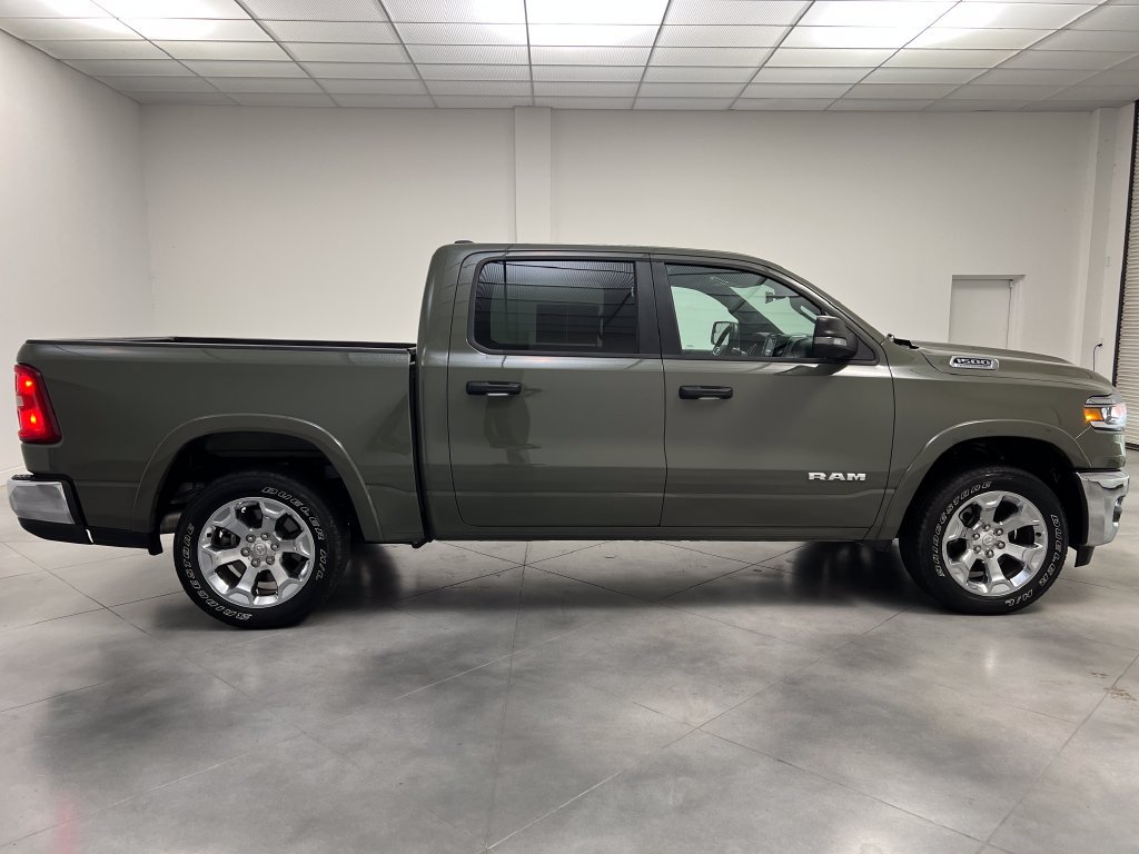 Used 2026 RAM 1500 Big Horn AWD/4WD image 10