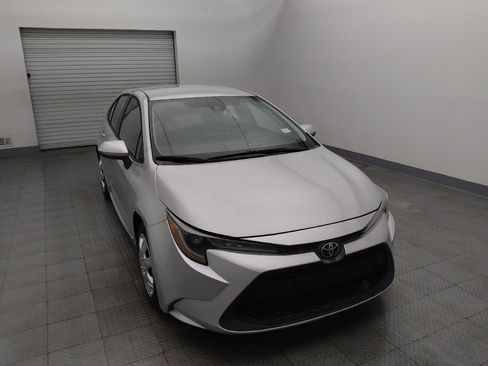 Used 2022 Toyota Corolla LE FWD image 14