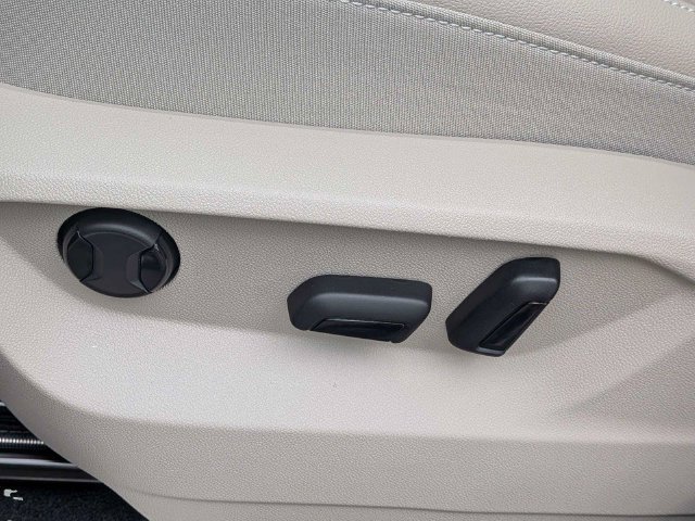 New 2026 Volkswagen Atlas SE FWD image 21