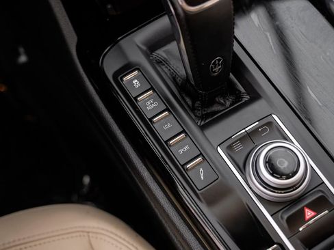 Used 2019 Maserati Levante image 29