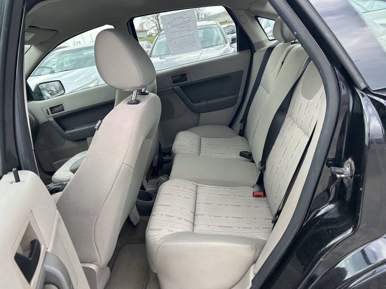 Used 2009 Ford Focus SE FWD image 10