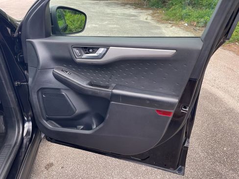 Used 2020 Ford Escape SEL FWD image 12