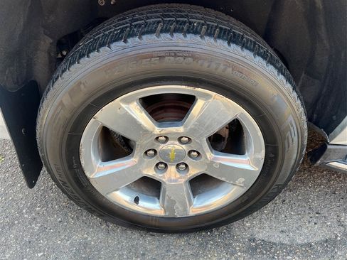 Used 2015 Chevrolet Suburban LTZ AWD/4WD image 17