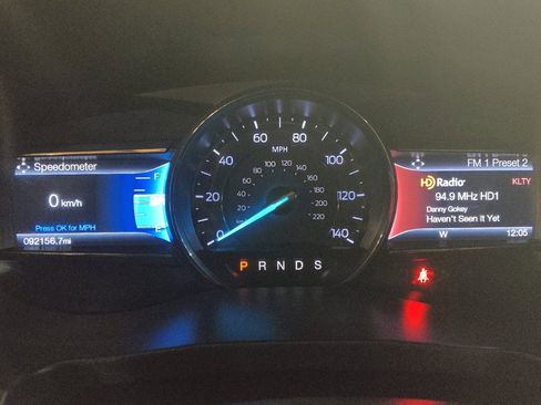 Used 2017 Ford Explorer Limited w/ Equipment Group 301A FWD image 23