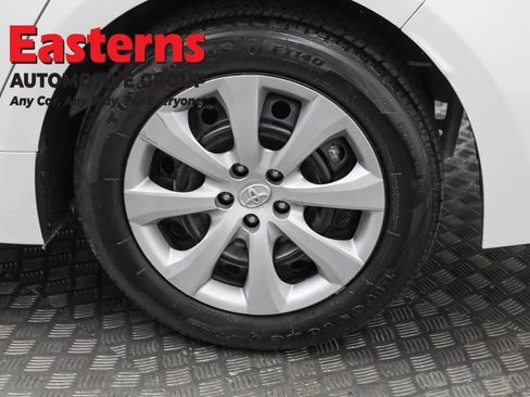 Used 2024 Toyota Corolla LE image 32