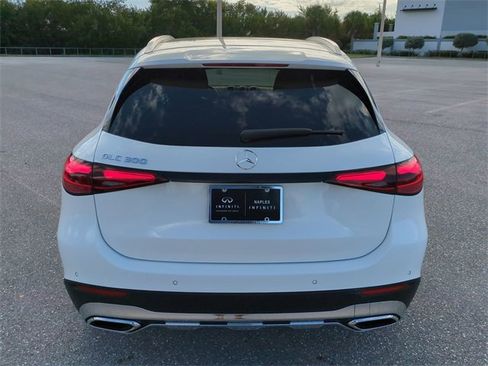 Used 2025 Mercedes-Benz GLC 300 image 5