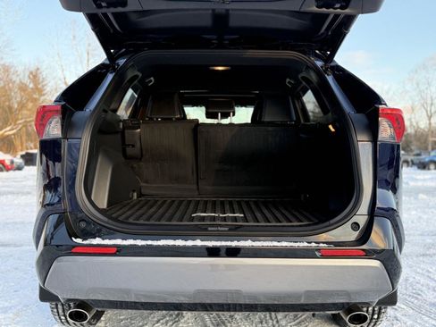 Used 2021 Toyota RAV4 XSE image 10