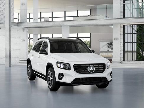Used 2026 Mercedes-Benz GLB 250 4MATIC image 9