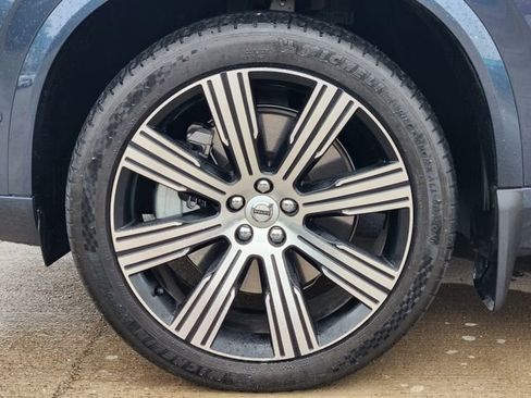 Used 2025 Volvo XC90 T8 Ultra w/ Protection Package Premier AWD/4WD image 9