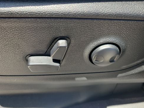 Used 2025 RAM 1500 Big Horn AWD/4WD image 13