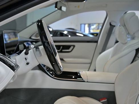 Used 2024 Mercedes-Benz Maybach S 680 4MATIC image 24