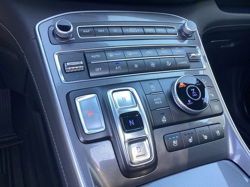 Used 2023 Hyundai Santa Fe Calligraphy image 16