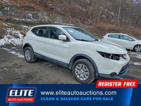 Used 2019 Nissan Rogue Sport S image 7