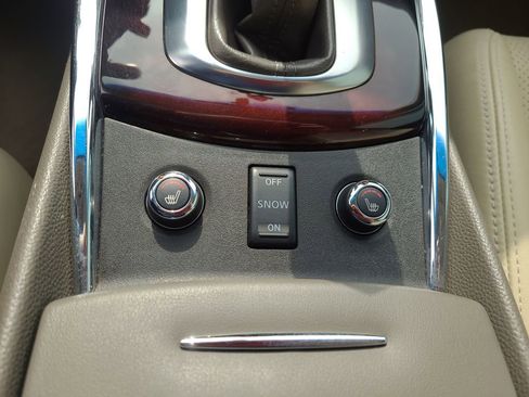 Used 2013 INFINITI G37 x w/ Premium Pkg image 26