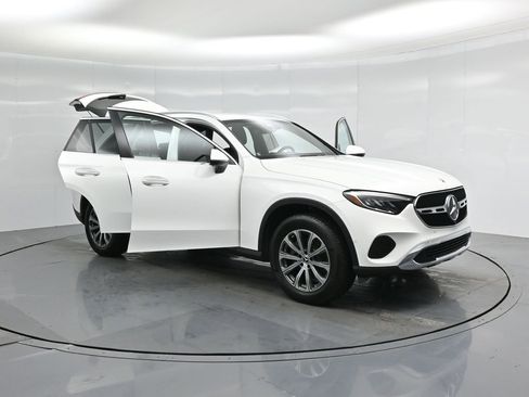 Used 2024 Mercedes-Benz GLC 300 image 30