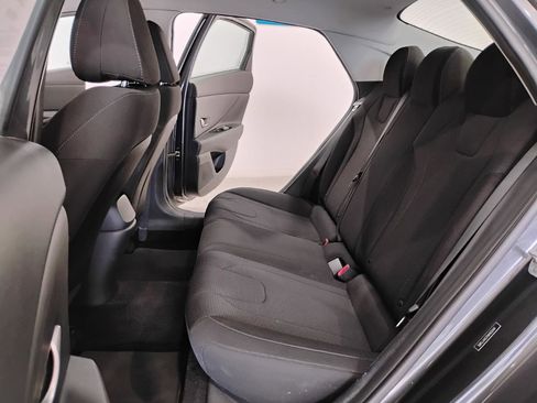 Used 2021 Hyundai Elantra SE FWD image 40