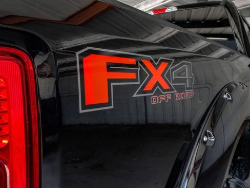 Used 2022 Ford F250 XLT w/ XLT Value Package AWD/4WD image 52