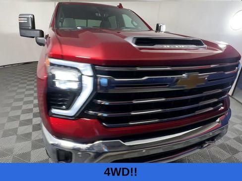 Used 2025 Chevrolet Silverado 3500 LTZ w/ LTZ Premium Package AWD/4WD image 5