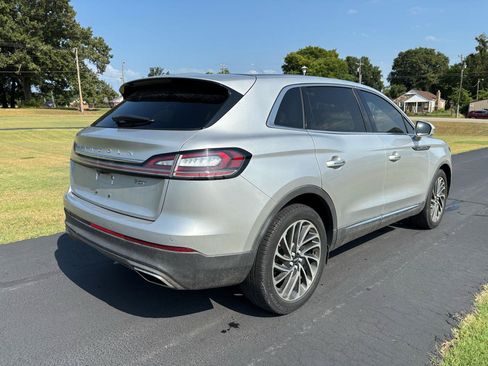Used 2019 Lincoln Nautilus Reserve FWD image 6