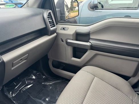 Used 2015 Ford F150 XLT w/ Equipment Group 302A Luxury AWD/4WD image 18