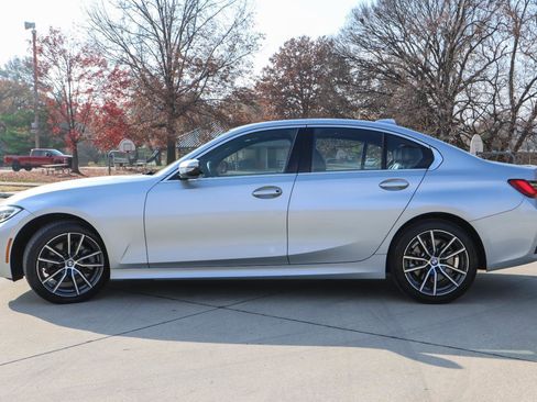 Used 2019 BMW 330i xDrive 330i xDrive w/ Convenience Package image 4