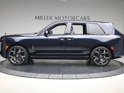 Certified 2025 Rolls-Royce Cullinan Black Badge image 3