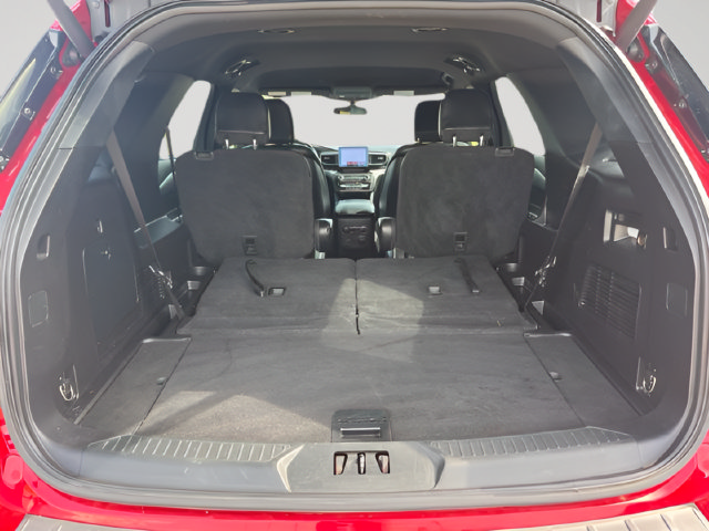 Used 2020 Ford Explorer XLT w/ Equipment Group 202A AWD/4WD image 8