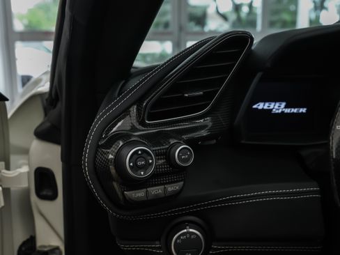 Used 2018 Ferrari 488 Spider RWD image 15