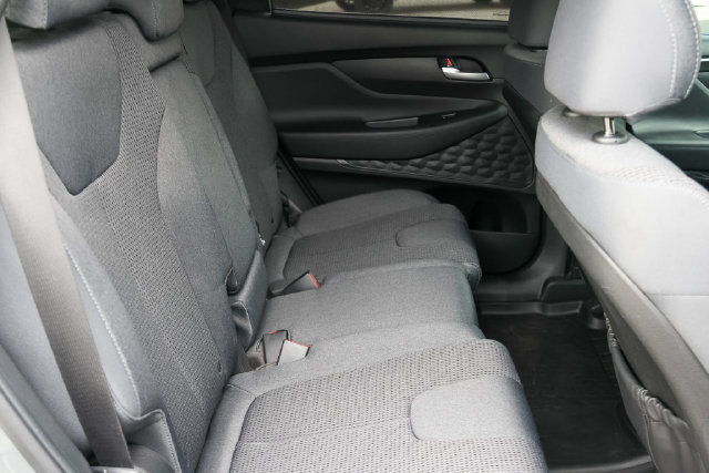 Used 2022 Hyundai Santa Fe SEL w/ Convenience Package FWD image 17