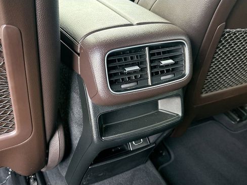 Used 2022 Mercedes-Benz GLE 450 4MATIC image 25