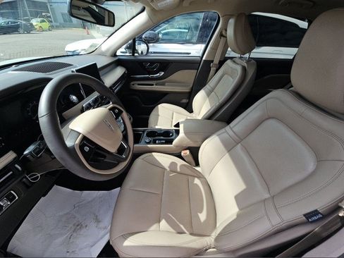 Used 2022 Lincoln Corsair FWD image 8
