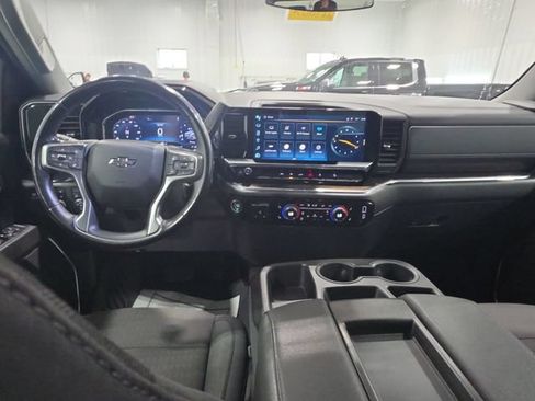 Used 2024 Chevrolet Silverado 1500 RST AWD/4WD image 9