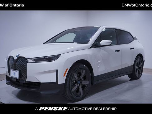 Used 2024 BMW iX xDrive50 image 1