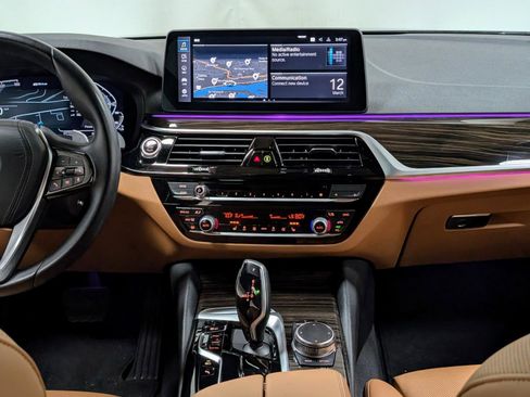 Used 2023 BMW 530e 530e w/ Convenience Package image 25