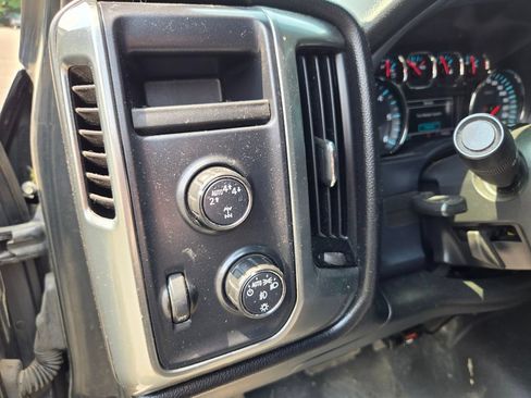 Used 2018 Chevrolet Silverado 1500 LT w/ All Star Edition AWD/4WD image 11