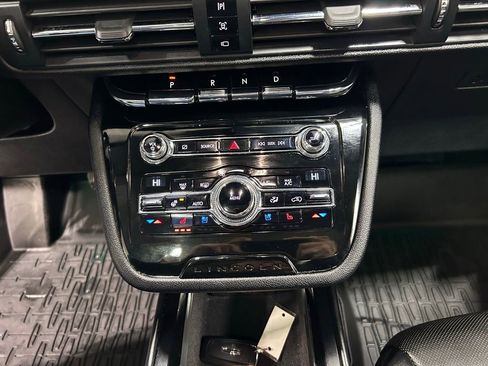 Certified 2020 Lincoln Corsair AWD w/ Luxury Package image 21