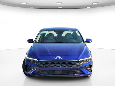 New 2026 Hyundai Elantra Limited image 2
