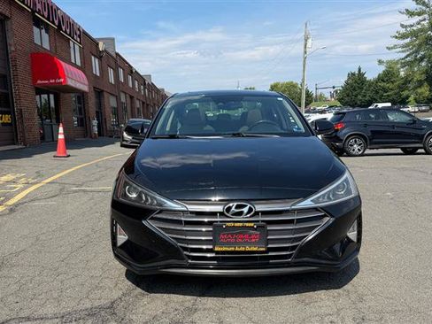 Used 2020 Hyundai Elantra Value Edition FWD image 2