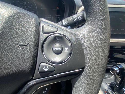 Used 2021 Honda HR-V EX image 26