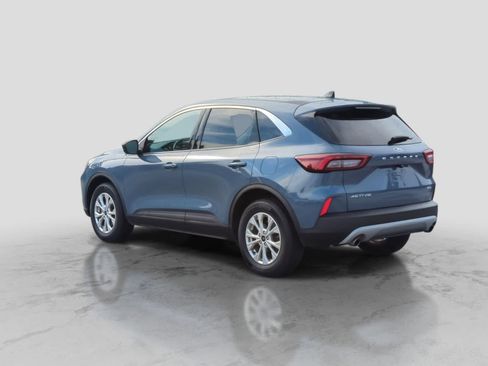 Used 2023 Ford Escape Active w/ Tech Pack #1 AWD/4WD image 6