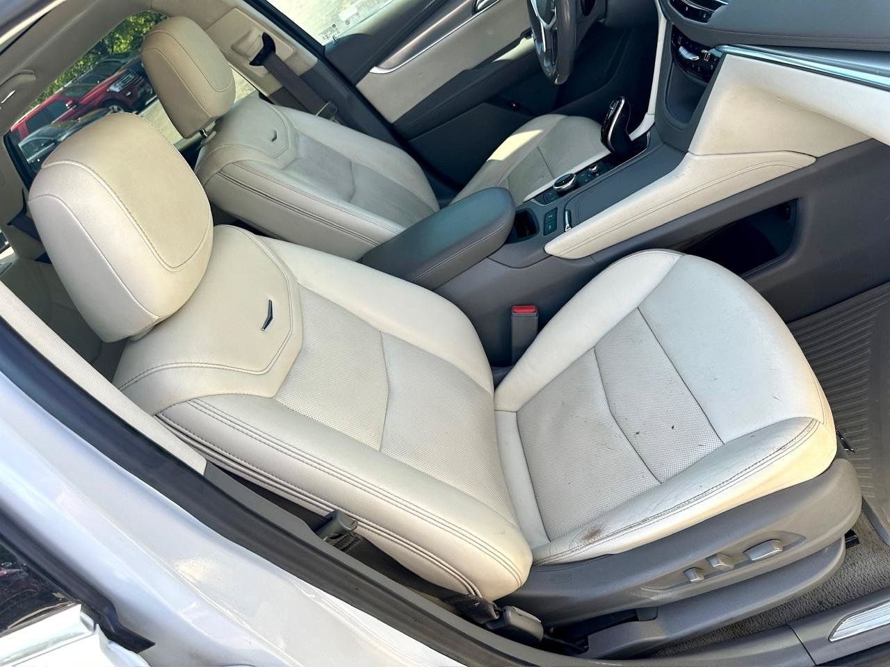Used 2021 Cadillac XT5 Premium Luxury FWD image 21