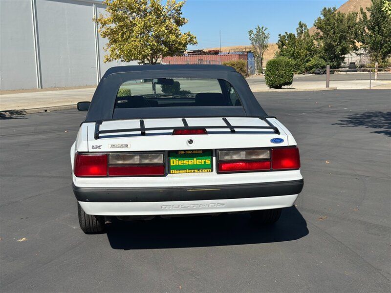 Used 1988 Ford Mustang LX RWD image 14