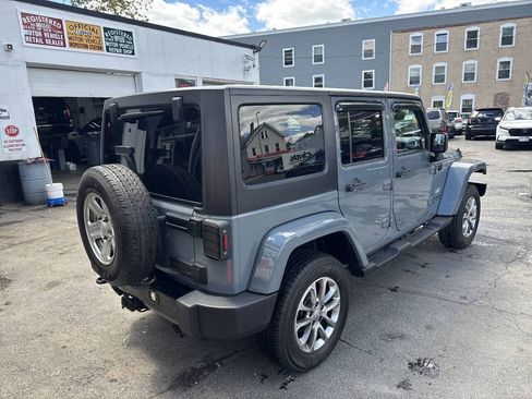 Used 2015 Jeep Wrangler Unlimited Sahara w/ Dual Top Group AWD/4WD image 6