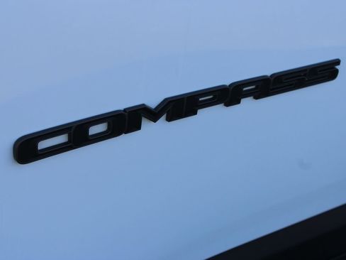 Used 2025 Jeep Compass Trailhawk w/ Trailer Tow Group AWD/4WD image 21