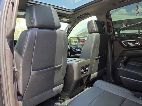 Used 2023 Chevrolet Tahoe LT w/ Luxury Package AWD/4WD image 16