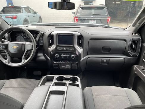 Used 2021 Chevrolet Silverado 1500 Custom AWD/4WD image 31