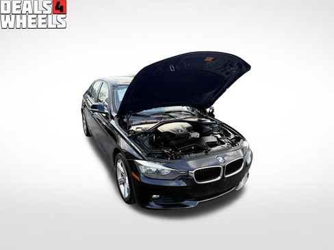 Used 2015 BMW 328i xDrive Sedan AWD/4WD image 4