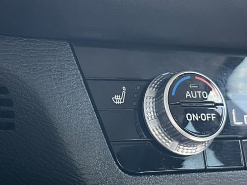 Used 2024 Mitsubishi Outlander SE AWD/4WD image 35