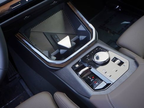 Used 2025 BMW X3 xDrive30i w/ Premium Package image 18